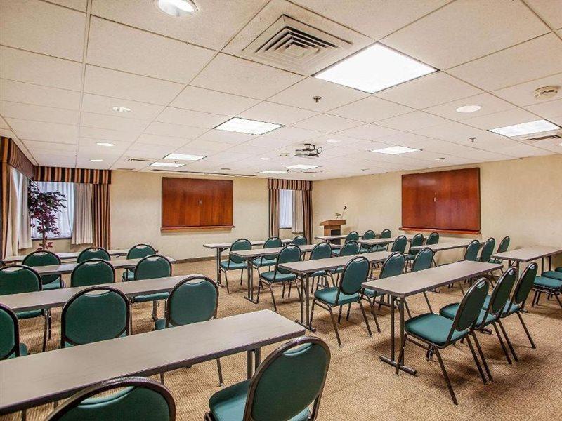 Comfort & - New Brunswick Hotel 3*